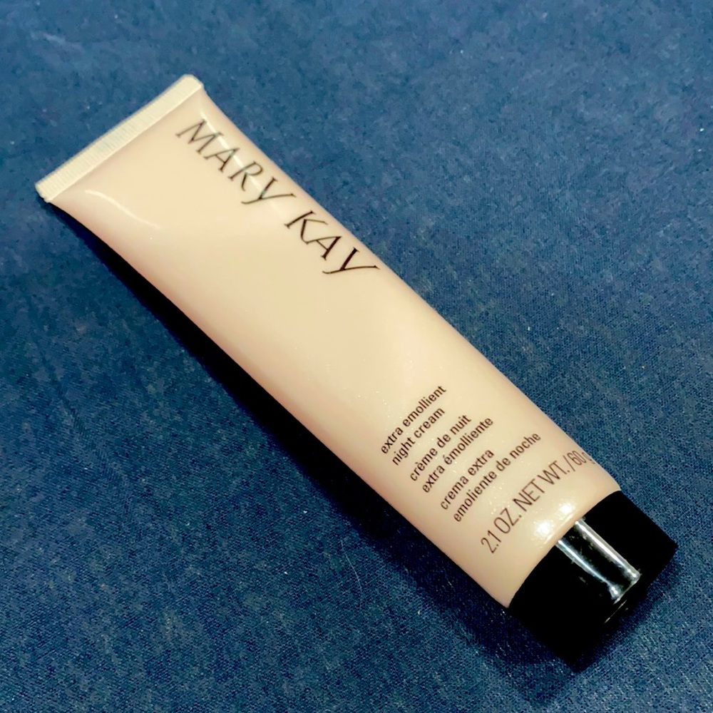 Extra emollient night cream 😌